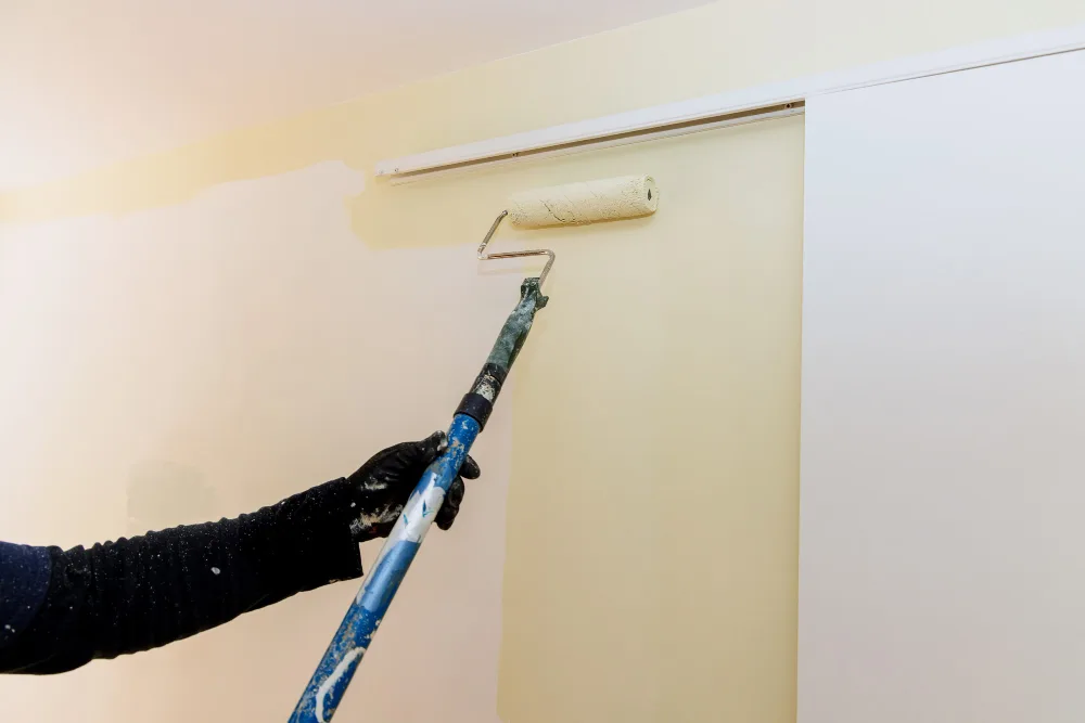 Signs That Indicate It’s Time to Repaint Your Home